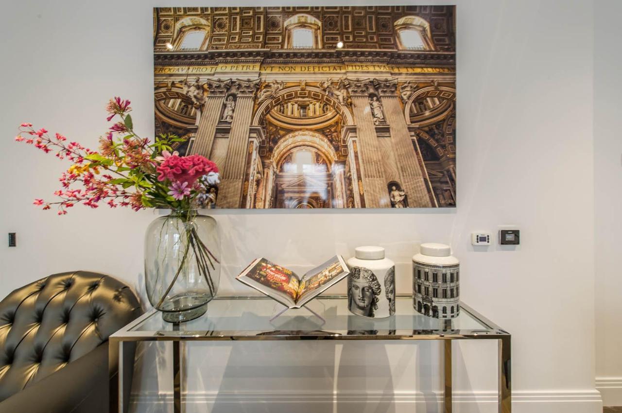 Chancery Quarters - 124 Chancery Lane ลอนดอน ภายนอก รูปภาพ