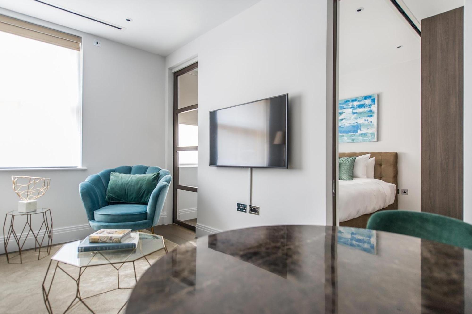 Chancery Quarters - 124 Chancery Lane ลอนดอน ภายนอก รูปภาพ