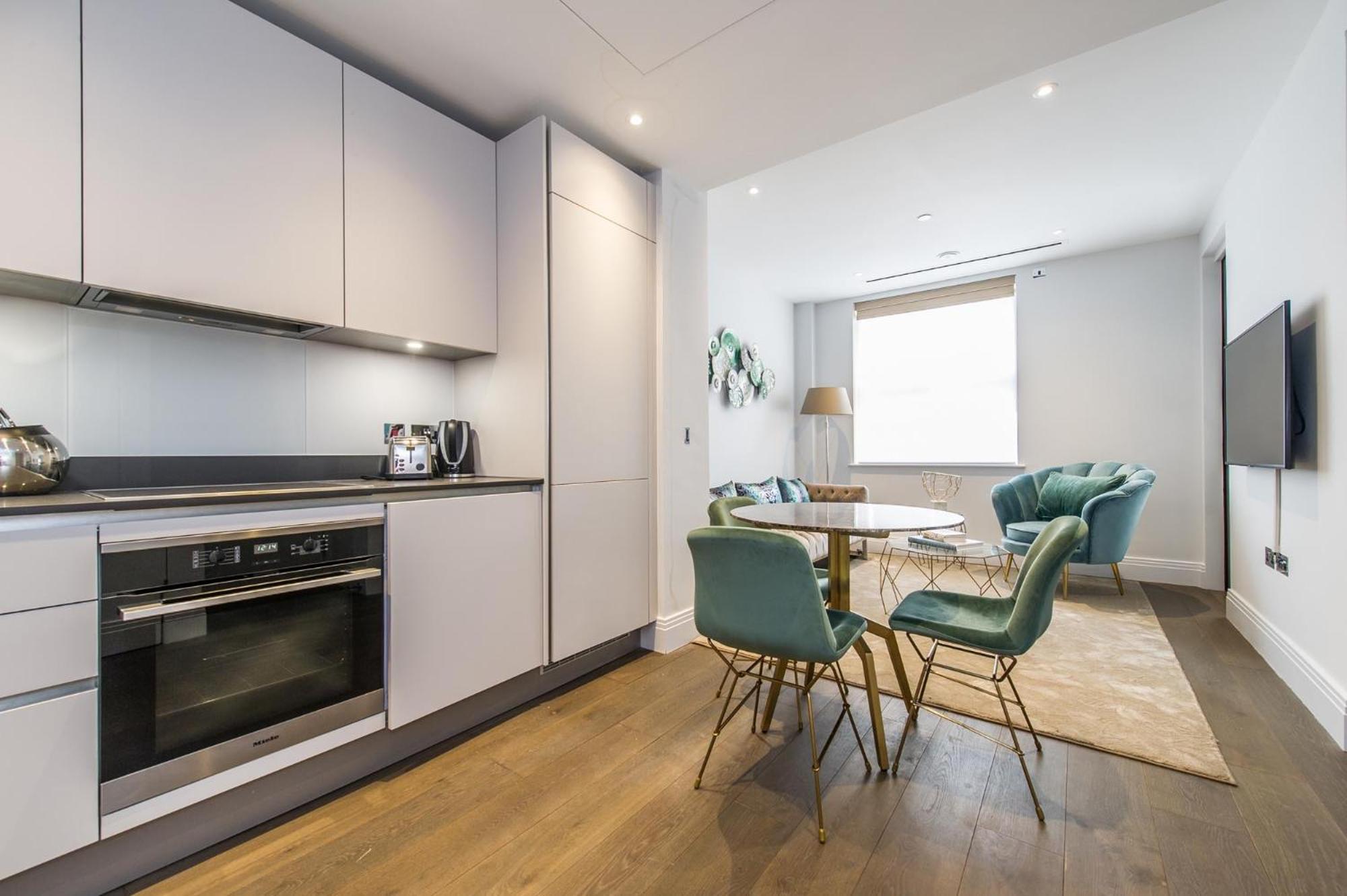 Chancery Quarters - 124 Chancery Lane ลอนดอน ภายนอก รูปภาพ